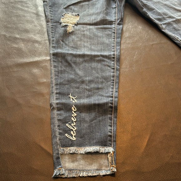 NWT Lane Bryant Mid-Rise Super Stretch Skinny Jeans Size 22 - Picture 2 of 4